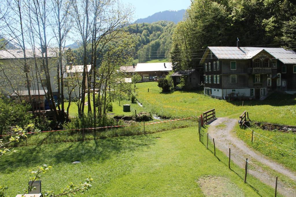 Ferienwohnungen Sutter Au (Vorarlberg) ภายนอก รูปภาพ